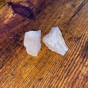 🔮 2 Rose Quartz Crystals 🔮 .4oz/10grams